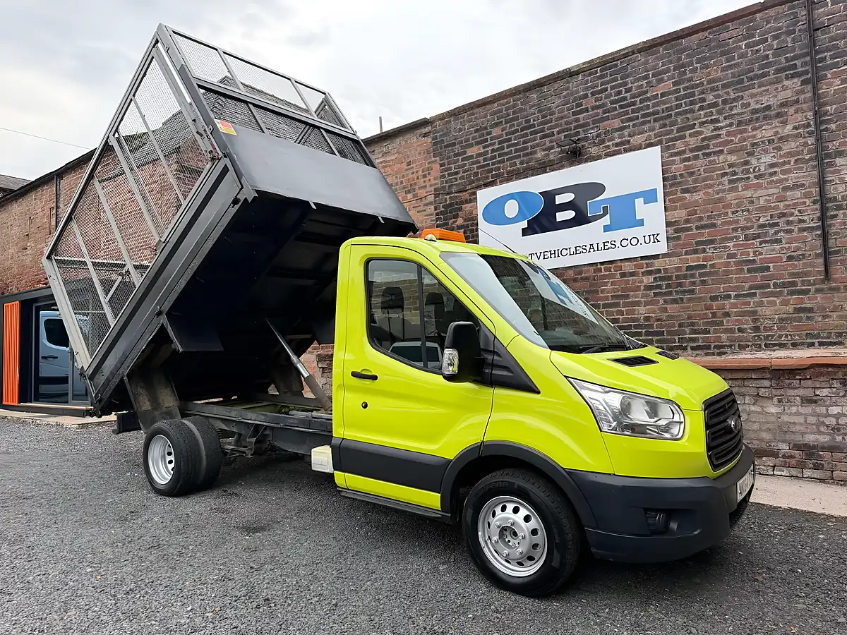 Used 2014 Ford Transit 350 Caged Tipper Green - Interior and Exterior details 7