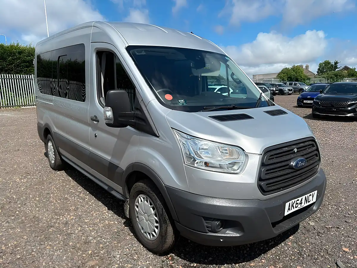 Used 2014 Ford Transit 370 Hdt Minibus L2 H2 Silver - Front View