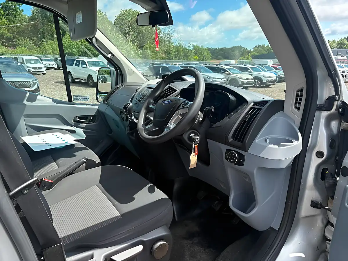 Used 2014 Ford Transit 370 Hdt Minibus L2 H2 Silver - Interior and Exterior details 9