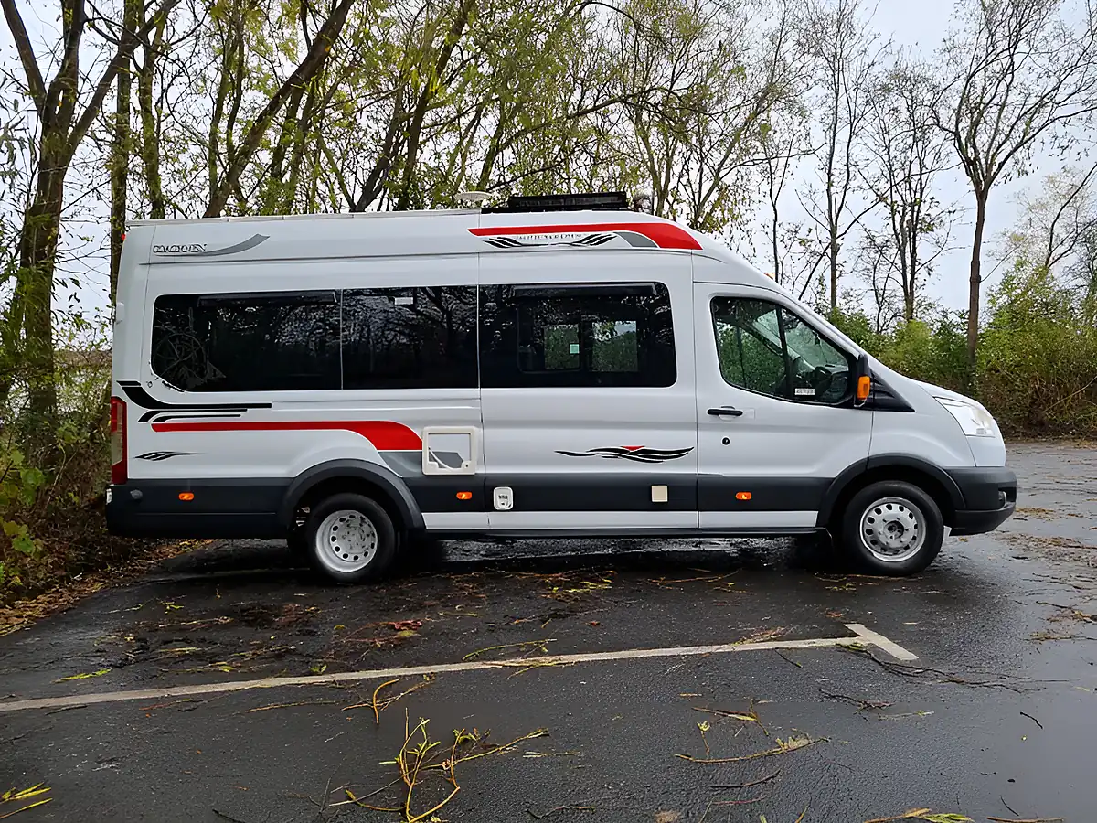 Used 2014 Ford Transit 460 Hdt White - Interior and Exterior details 8