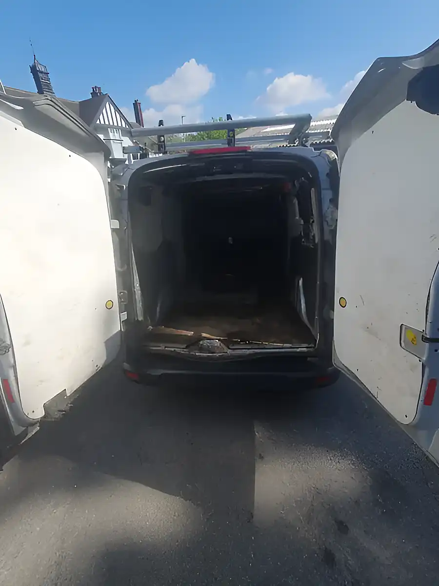 Used 2014 Ford Transit Connect Long Wheelbase Silver - Interior and Exterior details 13