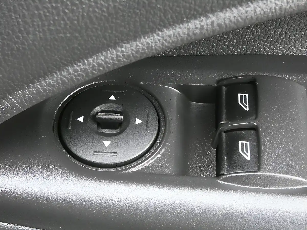 Used 2014 Ford Transit Connect Trend White - Interior and Exterior details 18