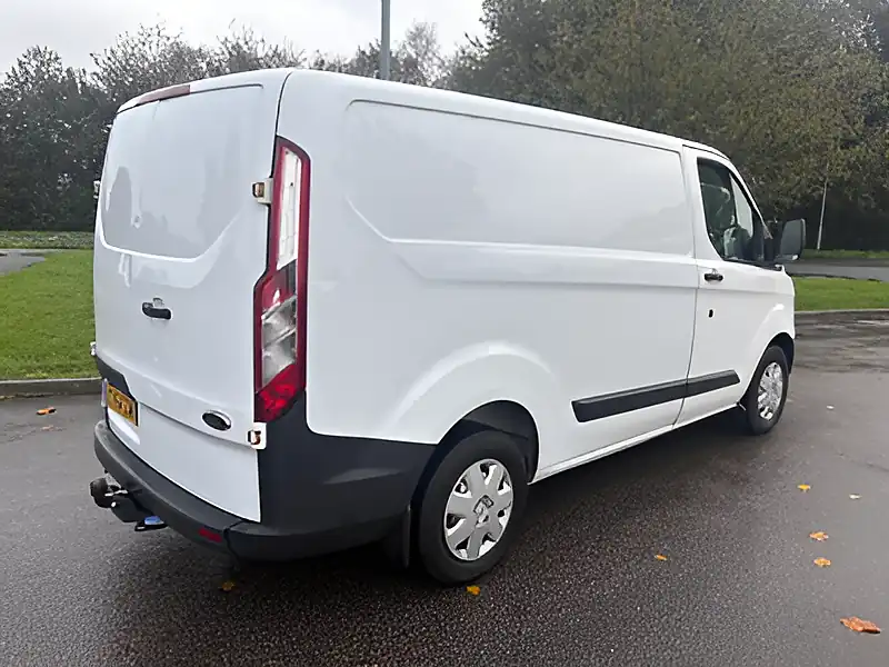 Used 2014 Ford Transit Custom 270 Econetic L1 H1 White - Interior and Exterior details 3