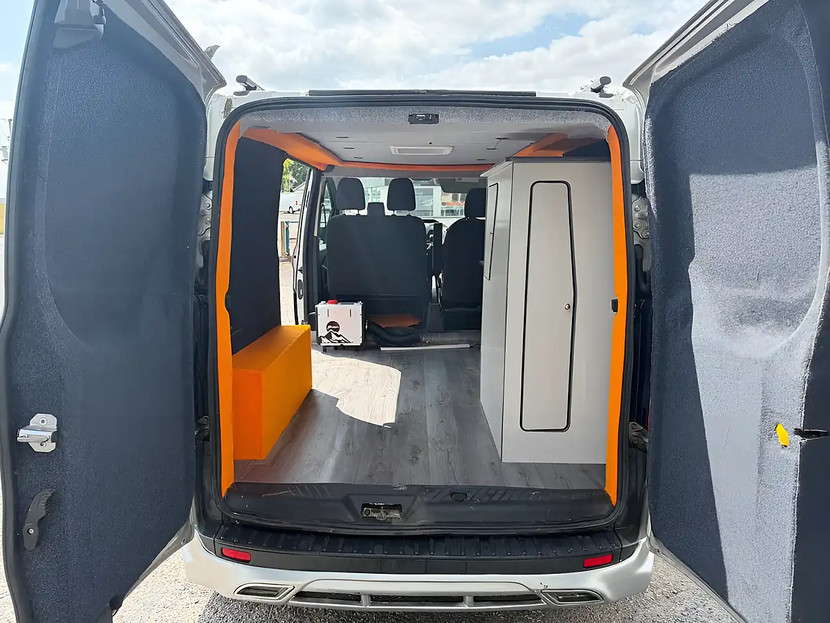 Used 2014 Ford Transit Custom 270 Econetic Silver - Interior and Exterior details 15
