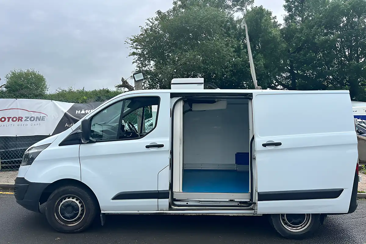 Used 2014 Ford Transit Custom 270 L1 H1 White - Interior and Exterior details 12