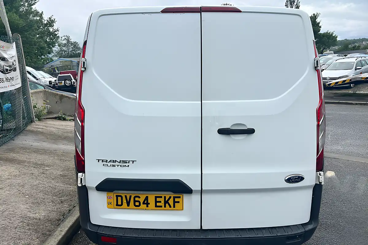 Used 2014 Ford Transit Custom 270 L1 H1 White - Interior and Exterior details 14