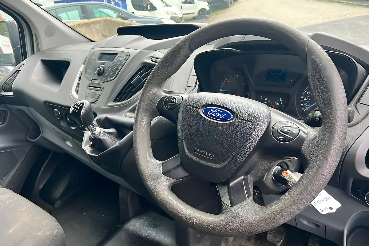 Used 2014 Ford Transit Custom 270 L1 H1 White - Interior and Exterior details 15