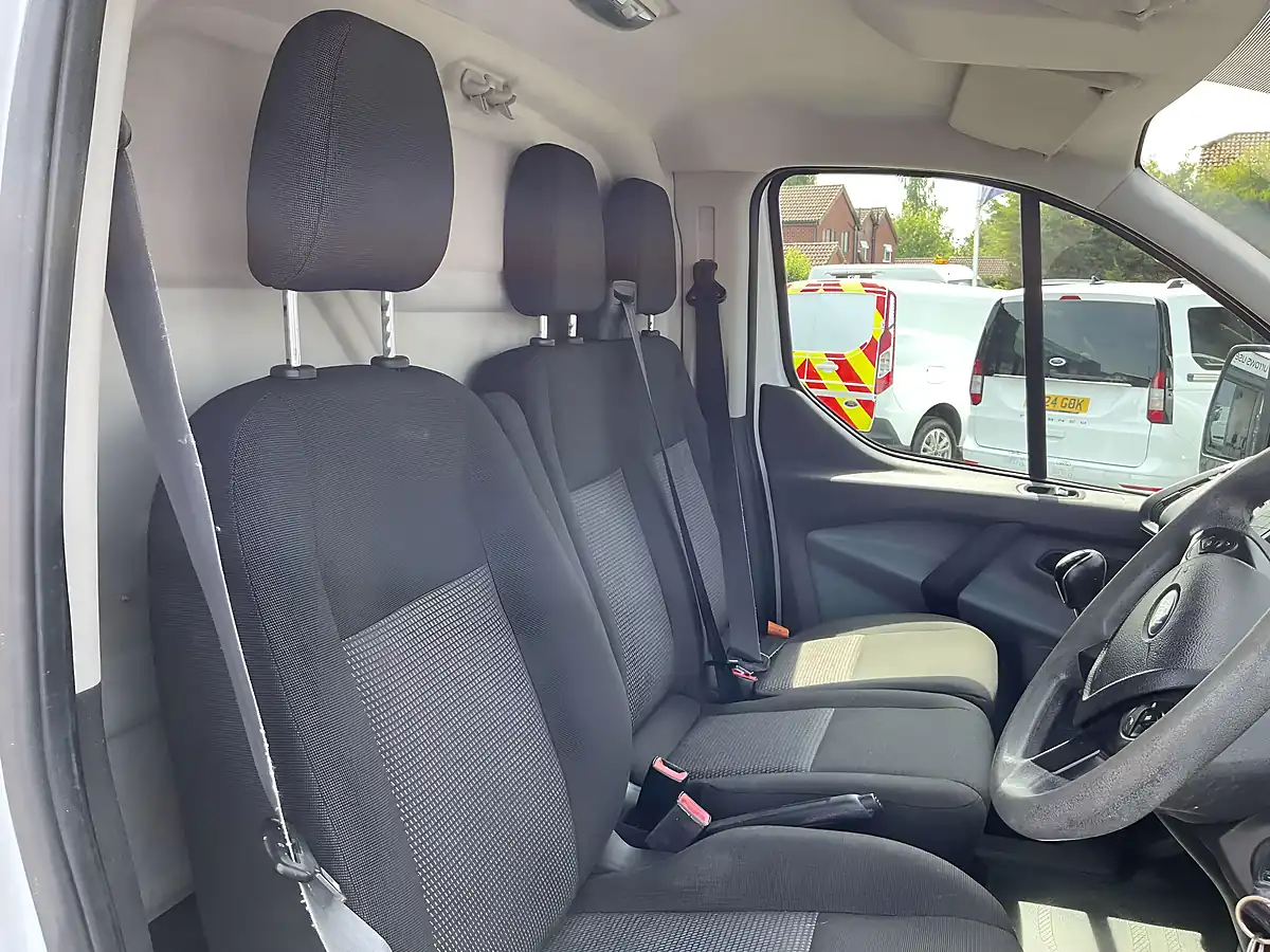 Used 2014 Ford Transit Custom 270 L1 H1 White - Interior and Exterior details 12