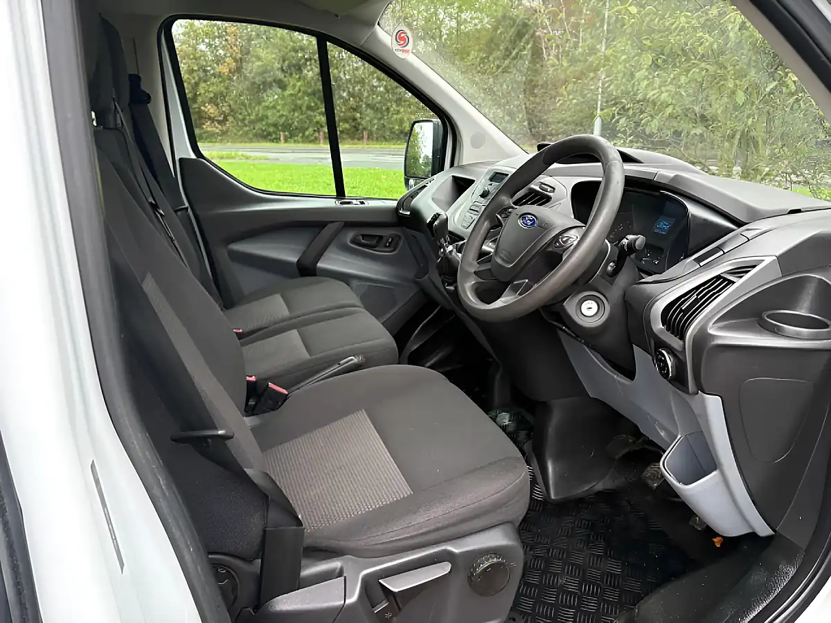 Used 2014 Ford Transit Custom 290 L1 H1 White - Interior and Exterior details 12