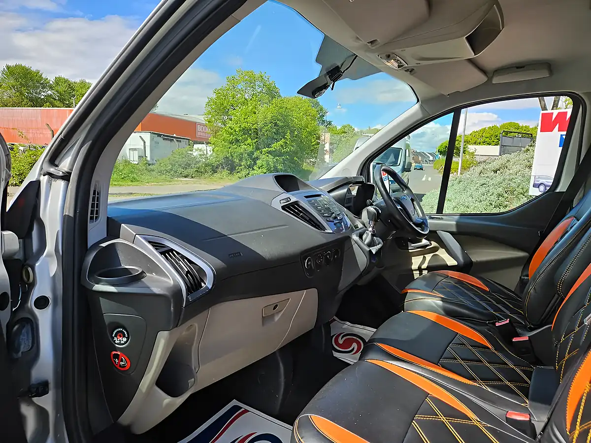 Used 2014 Ford Transit Custom 290 Ltd Crew Silver - Interior and Exterior details 12