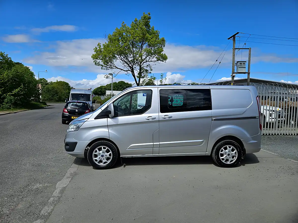 Used 2014 Ford Transit Custom 290 Ltd Crew Silver - Interior and Exterior details 5
