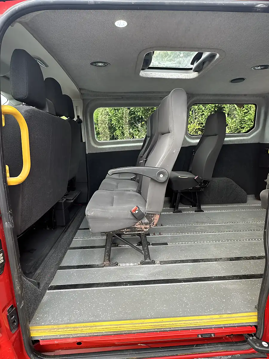 Used 2014 Ford Transit Custom 310 Econetic Red - Interior and Exterior details 17