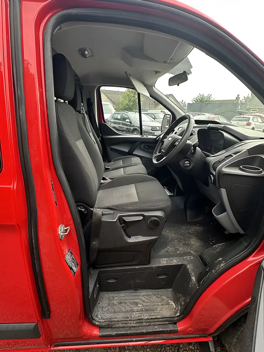Used 2014 Ford Transit Custom 310 Econetic Red - Interior and Exterior details 19