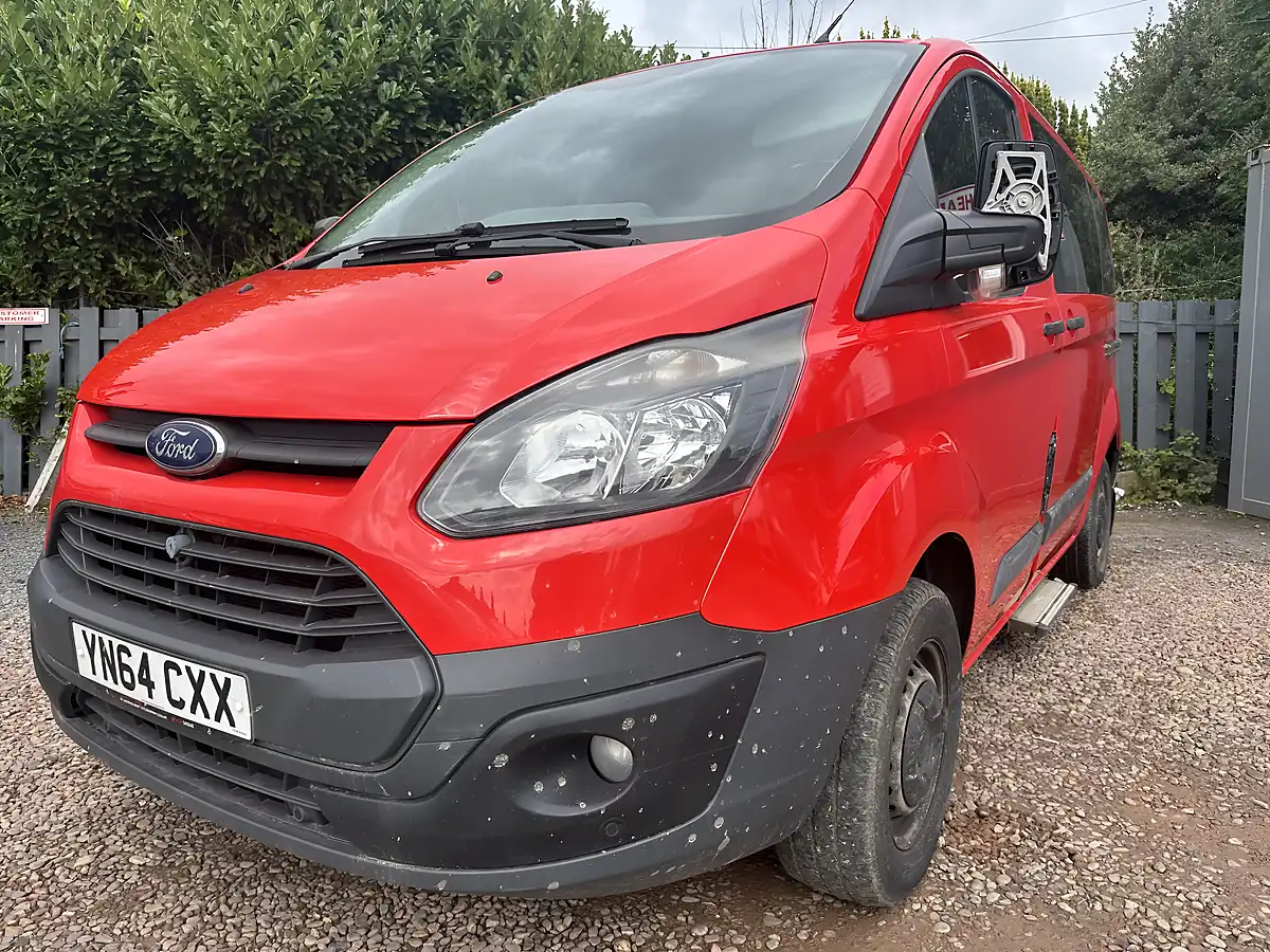 Used 2014 Ford Transit Custom 310 Econetic Red - Interior and Exterior details 6