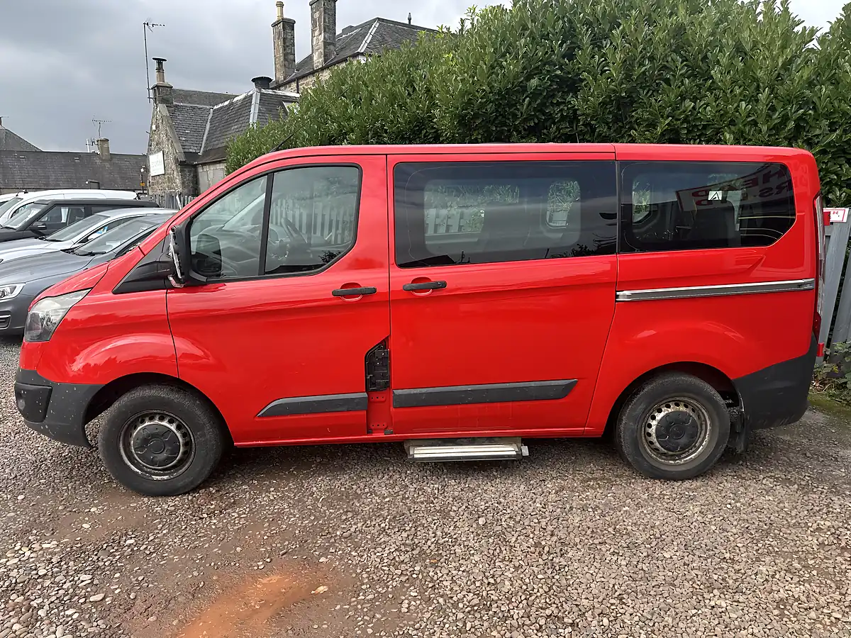 Used 2014 Ford Transit Custom 310 Econetic Red - Interior and Exterior details 7