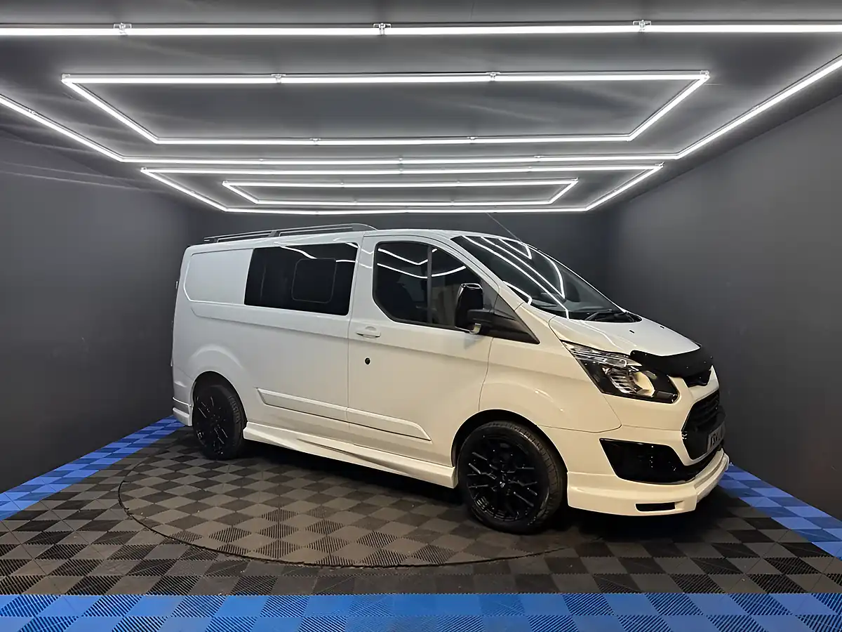 Used 2014 Ford Transit Custom Combi White - Interior and Exterior details 13