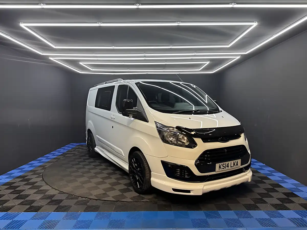 Used 2014 Ford Transit Custom Combi White - Interior and Exterior details 2