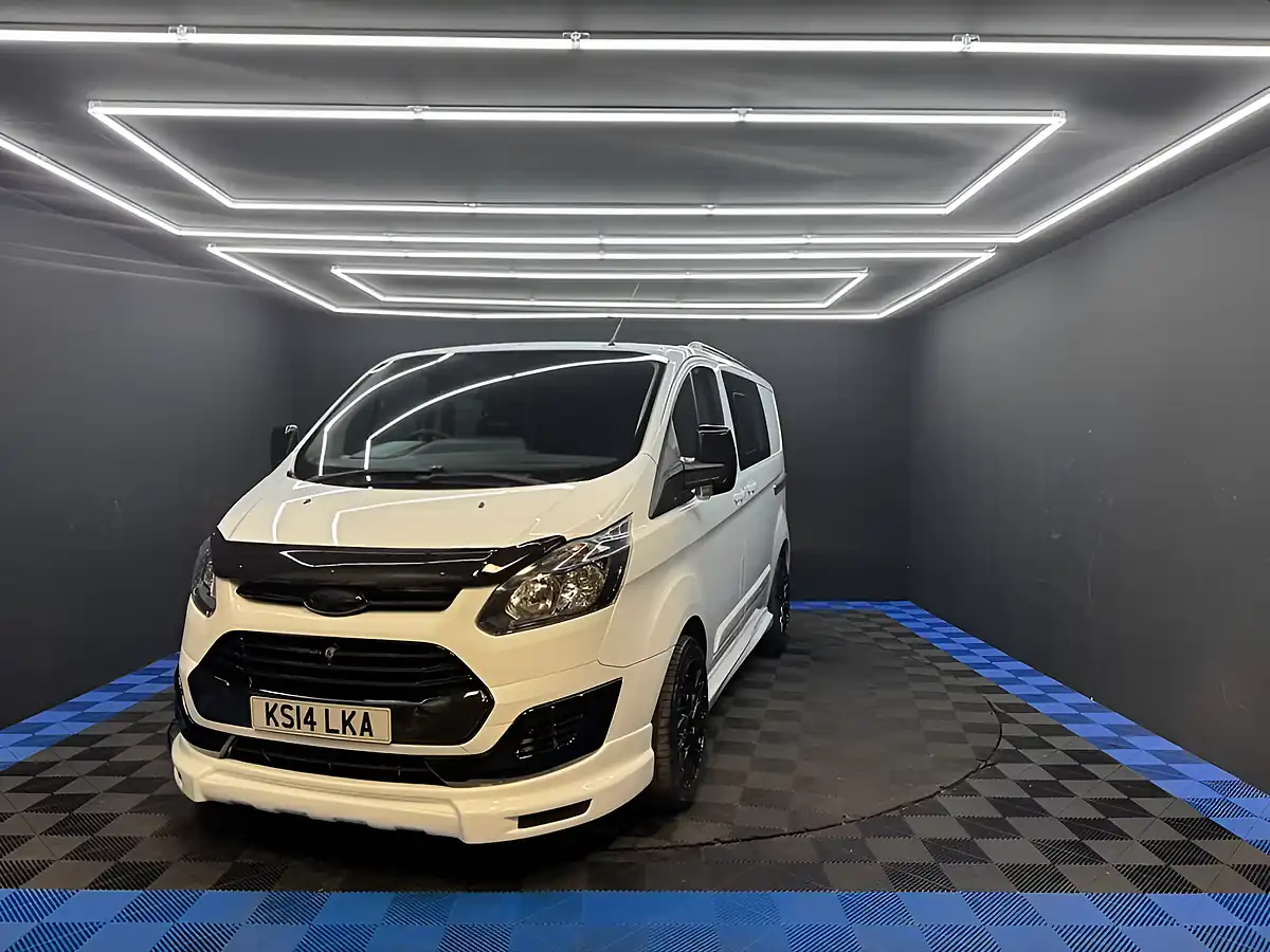 Used 2014 Ford Transit Custom Combi White - Interior and Exterior details 5