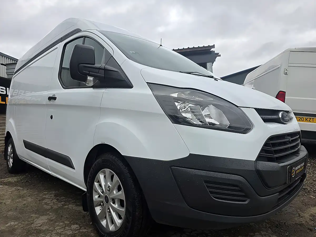 Used 2014 Ford Transit Custom Econetic White - Interior and Exterior details 7