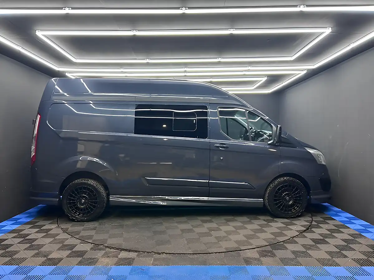 Used 2014 Ford Transit Custom Limited Blue - Interior and Exterior details 3