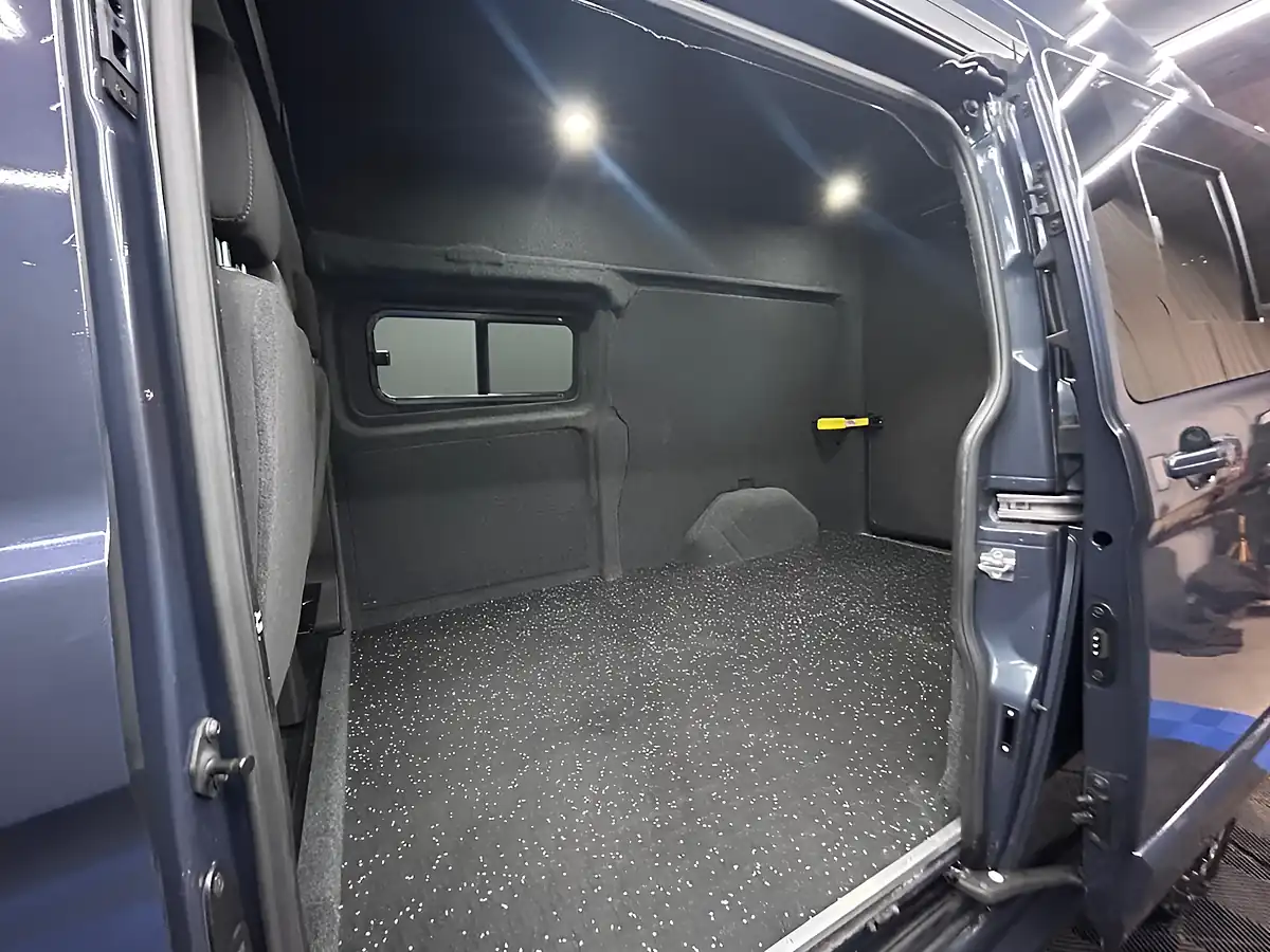 Used 2014 Ford Transit Custom Limited Blue - Interior and Exterior details 7