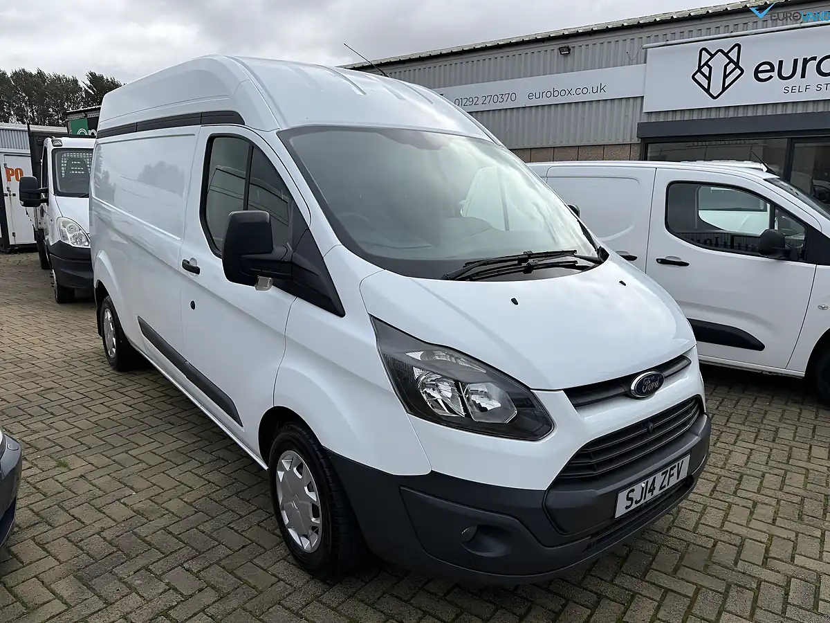 Used 2014 Ford Transit Custom Panel Van White - Front View