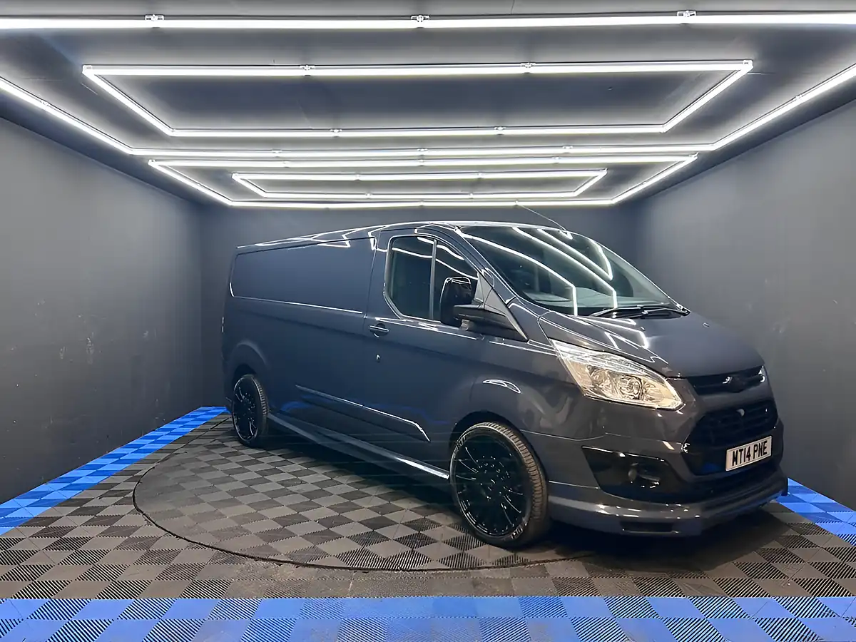 Used 2014 Ford Transit Custom Trend Blue - Front View