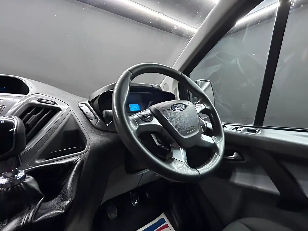 Used 2014 Ford Transit Custom Trend Blue - Interior and Exterior details 16