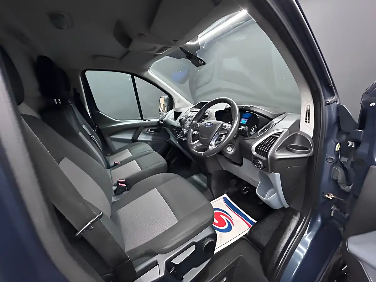 Used 2014 Ford Transit Custom Trend Blue - Interior and Exterior details 18