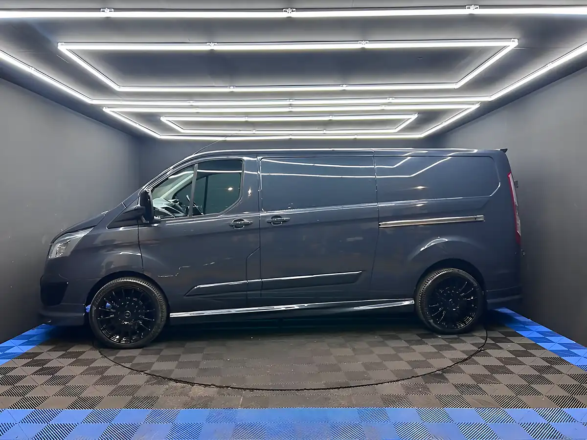 Used 2014 Ford Transit Custom Trend Blue - Interior and Exterior details 9
