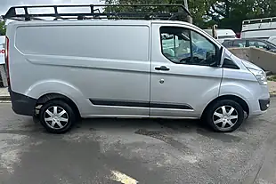 Used 2014 Ford Transit Custom Trend L1 H1 Silver - Interior and Exterior details 4
