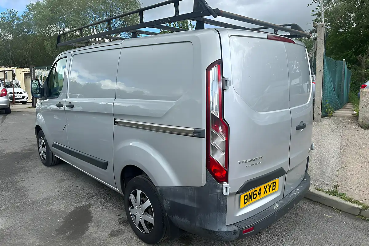 Used 2014 Ford Transit Custom Trend L1 H1 Silver - Interior and Exterior details 7