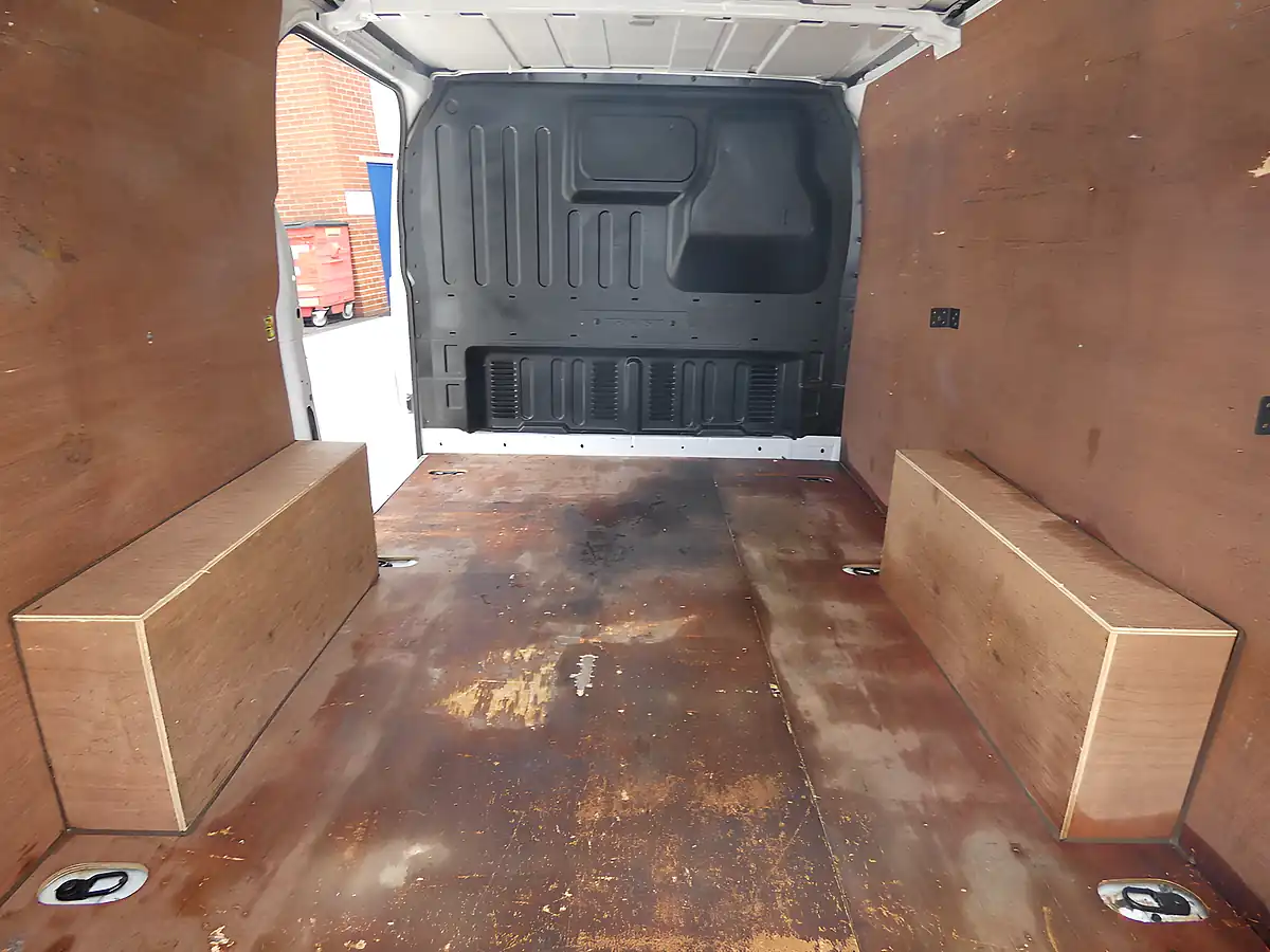 Used 2014 Ford Transit Swb L1H1 White - Interior and Exterior details 3