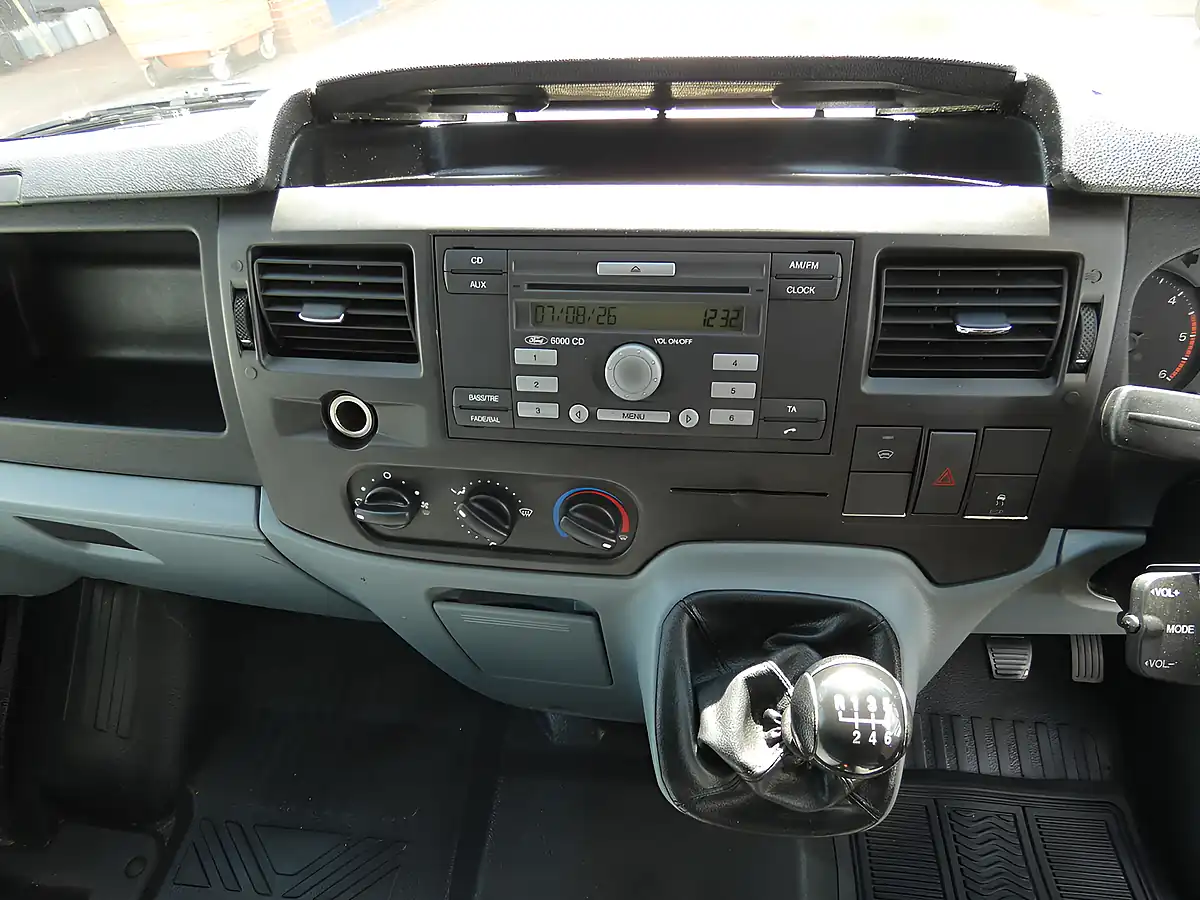 Used 2014 Ford Transit Swb L1H1 White - Interior and Exterior details 8