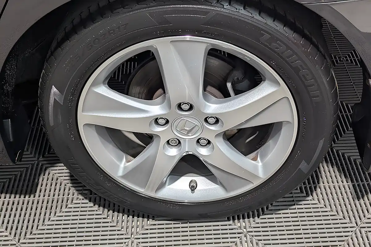 Used 2014 Honda Accord Ex Grey - Interior and Exterior details 10