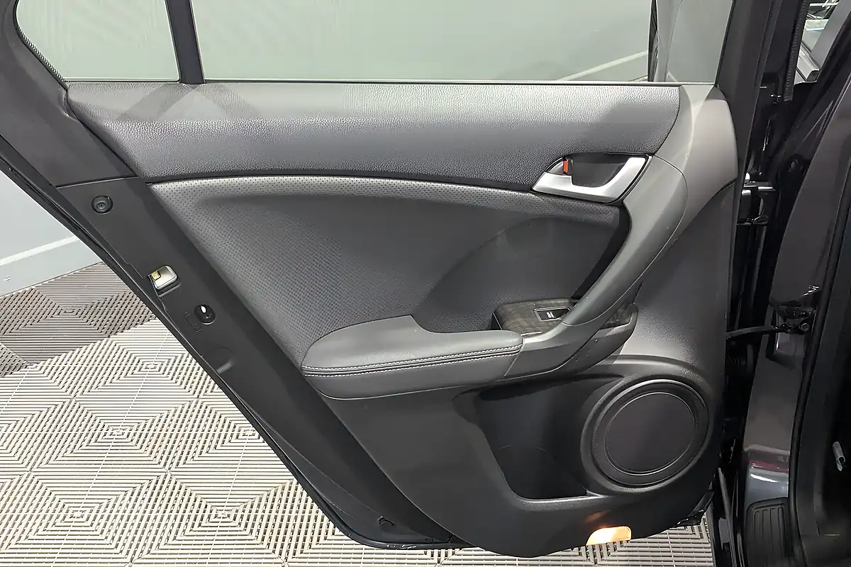 Used 2014 Honda Accord Ex Grey - Interior and Exterior details 18