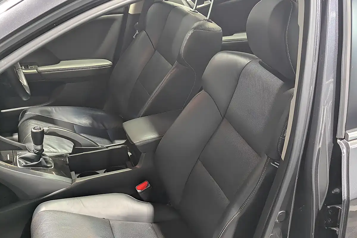 Used 2014 Honda Accord Ex Grey - Interior and Exterior details 20