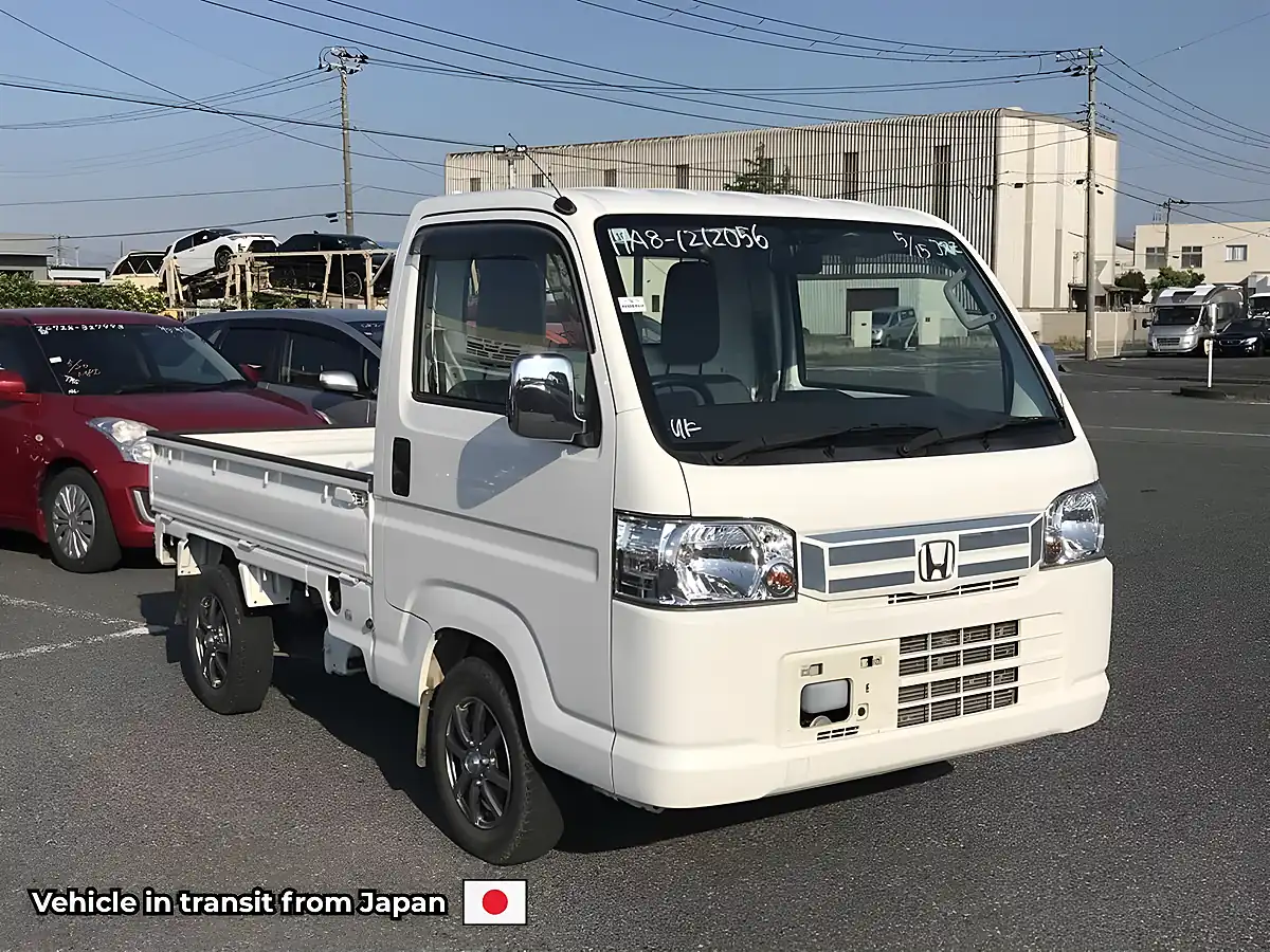 Used 2014 Honda Acty Sdx White - Front View