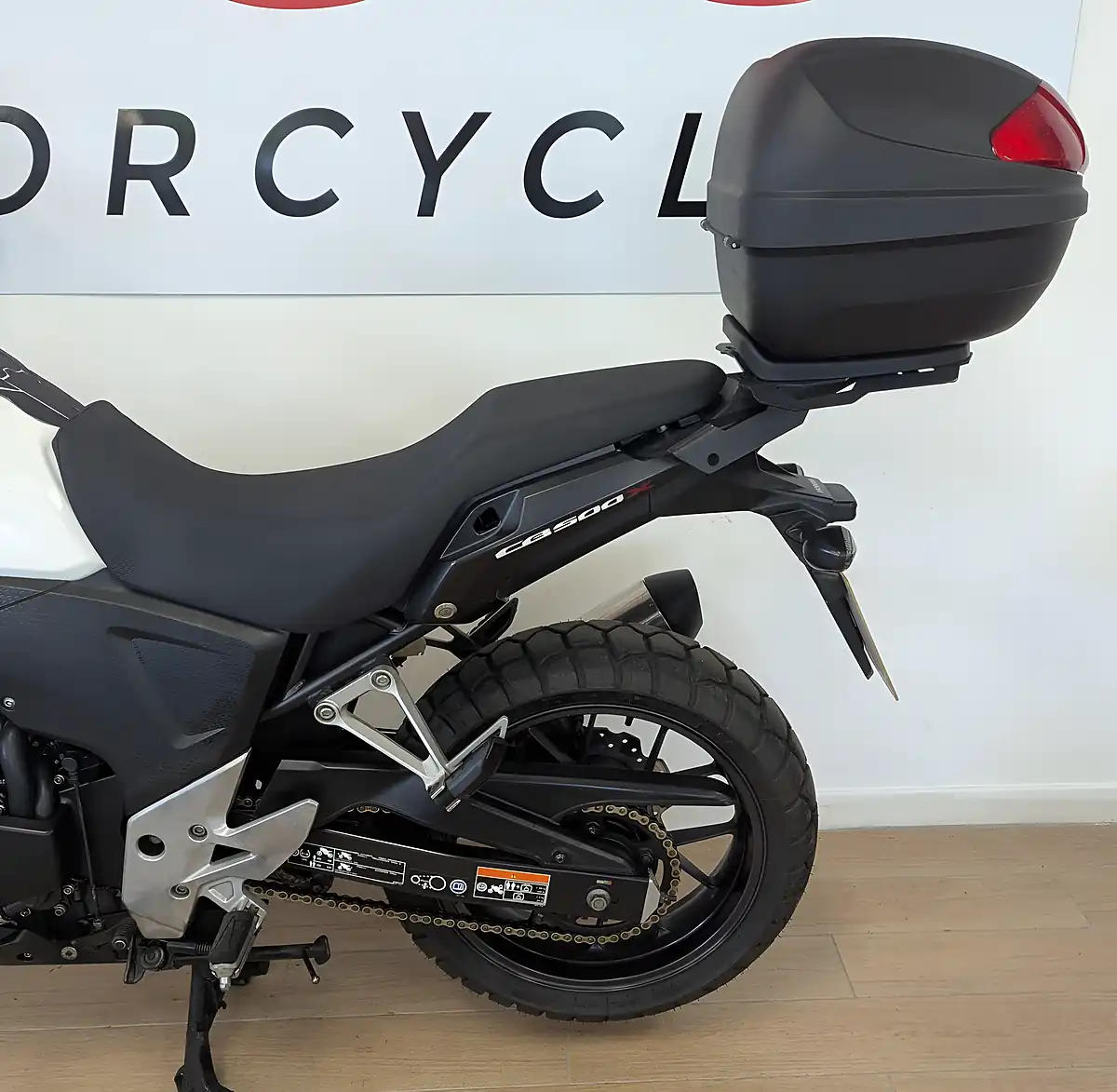 Used 2014 Honda CB500X White - Interior and Exterior details 14