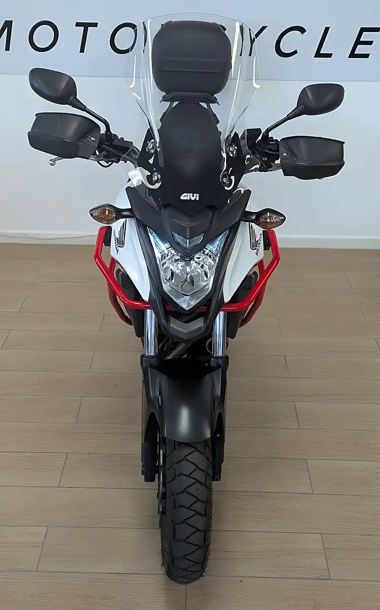 Used 2014 Honda CB500X White - Interior and Exterior details 8