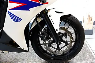 Used 2014 Honda CBR500R White - Interior and Exterior details 5