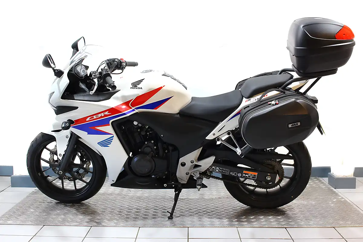 Used 2014 Honda CBR500R White - Interior and Exterior details 9