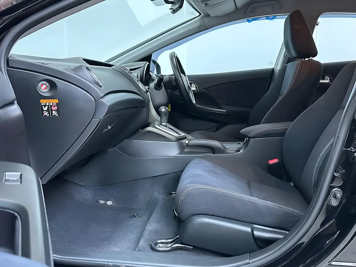 Used 2014 Honda Civic Se Plus Black - Interior and Exterior details 10