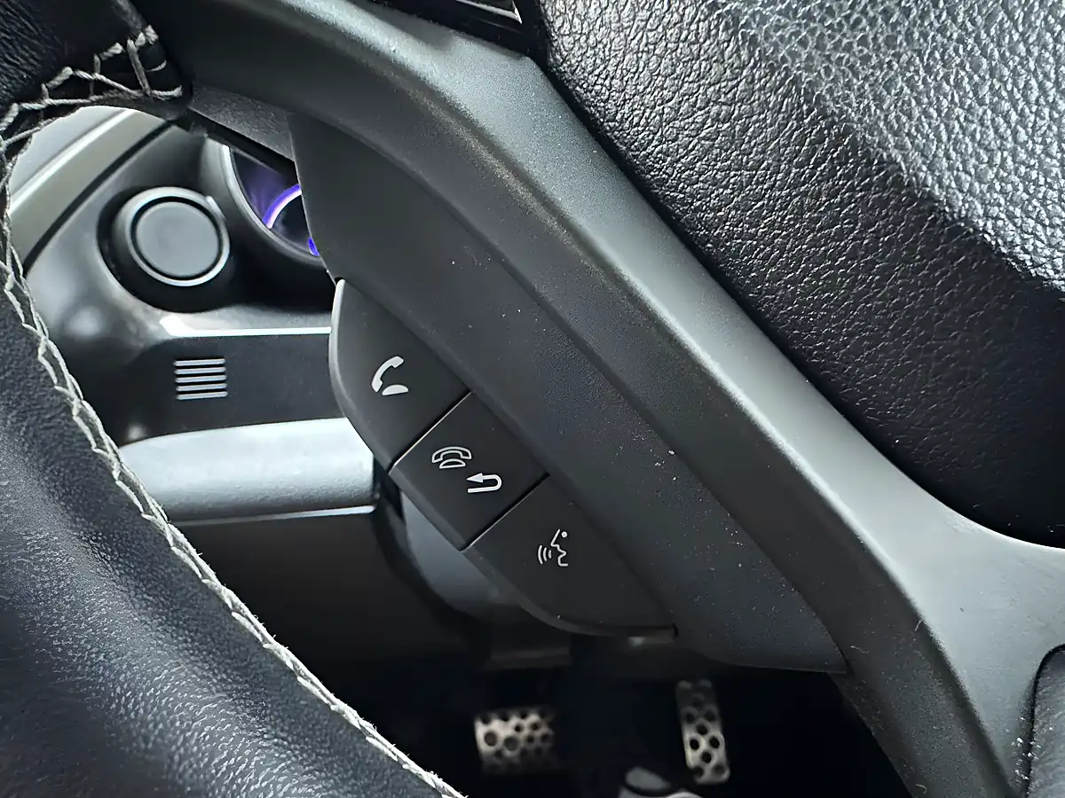 Used 2014 Honda Civic Se Plus Black - Interior and Exterior details 13