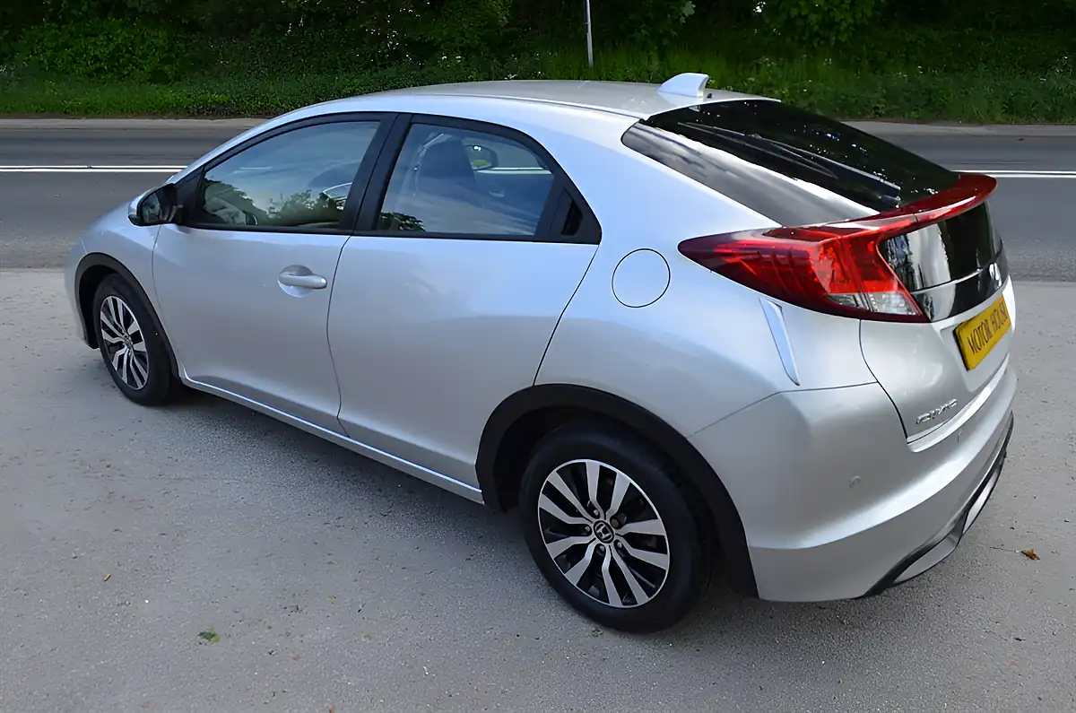 Used 2014 Honda Civic Se Plus Silver - Interior and Exterior details 11