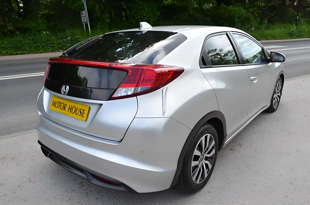Used 2014 Honda Civic Se Plus Silver - Interior and Exterior details 4