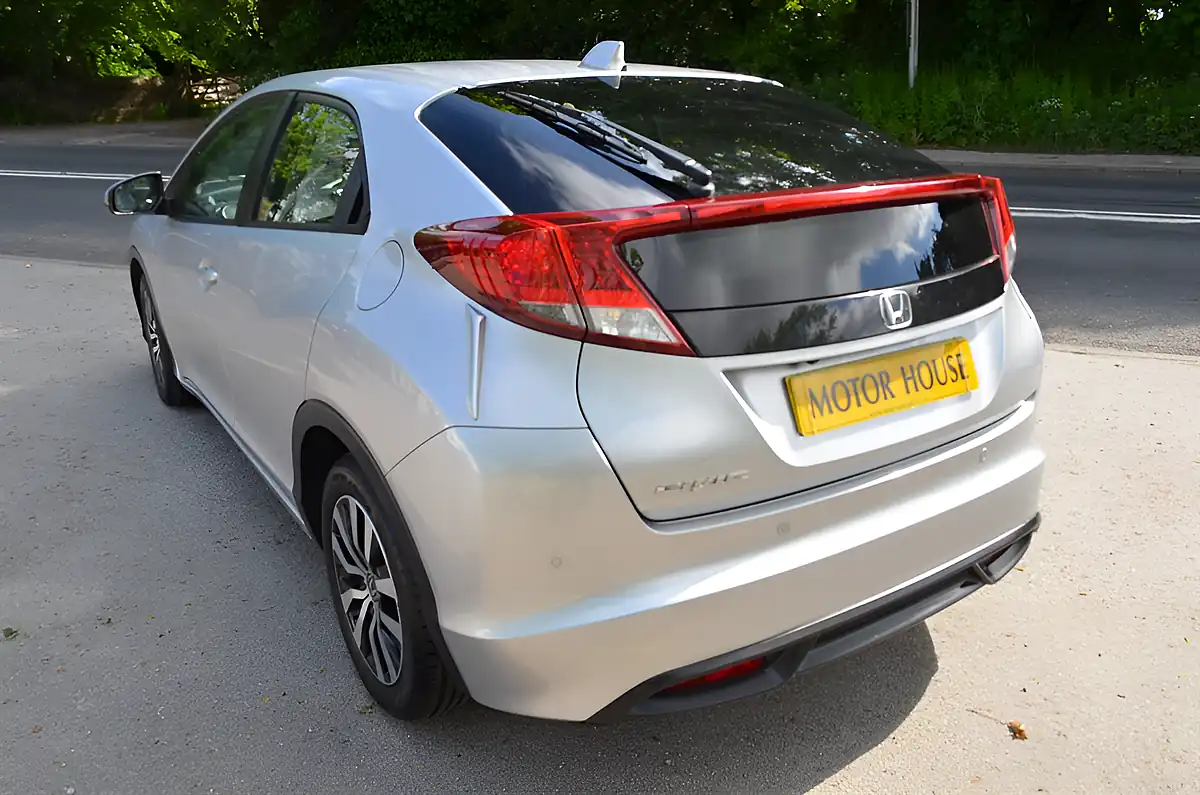 Used 2014 Honda Civic Se Plus Silver - Interior and Exterior details 7