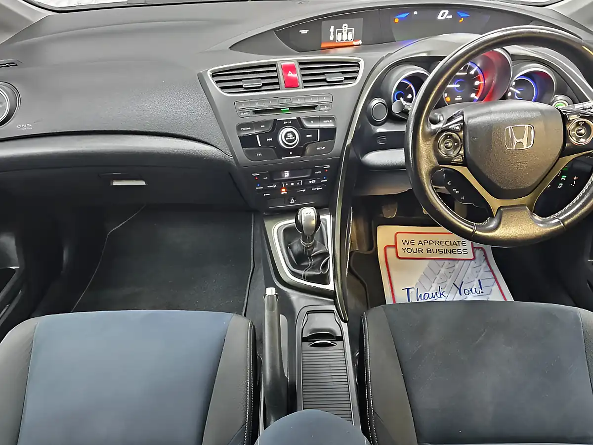 Used 2014 Honda Civic Se Plus White - Interior and Exterior details 11