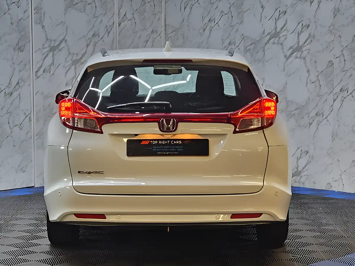 Used 2014 Honda Civic Se Plus White - Interior and Exterior details 6