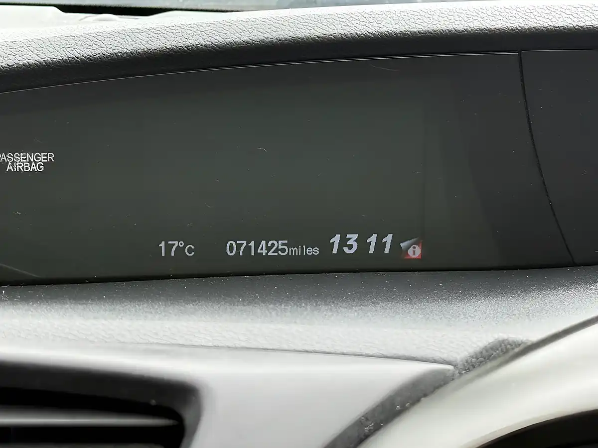 Used 2014 Honda Civic Se Silver - Interior and Exterior details 10